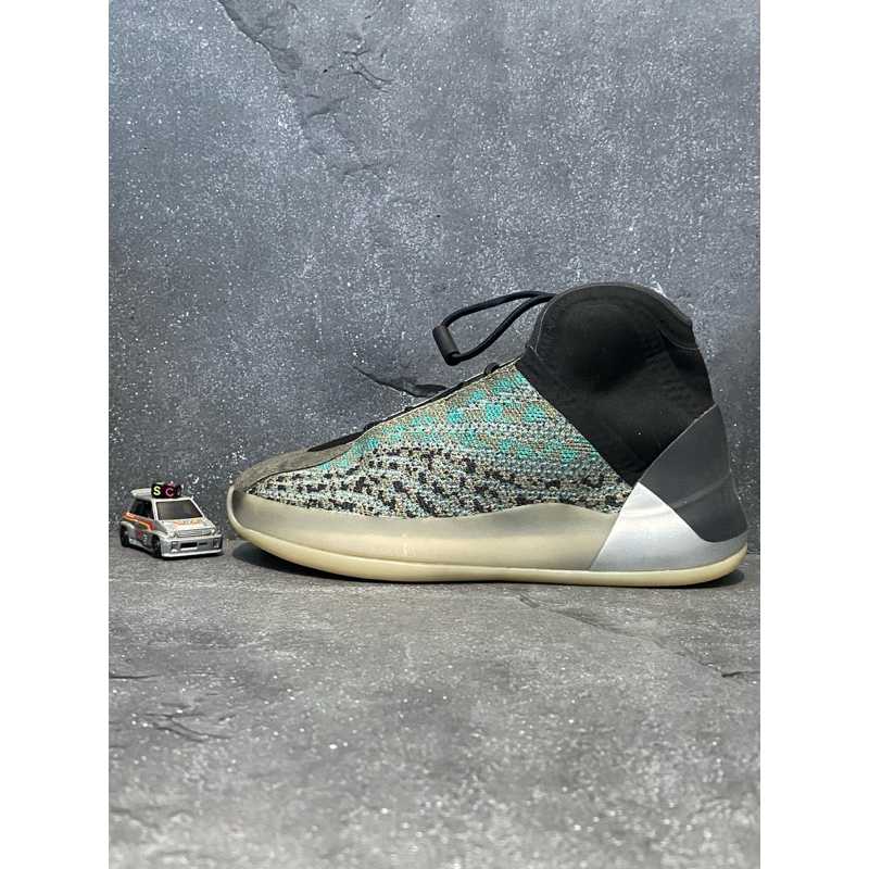 yeezy quantum kids b7812