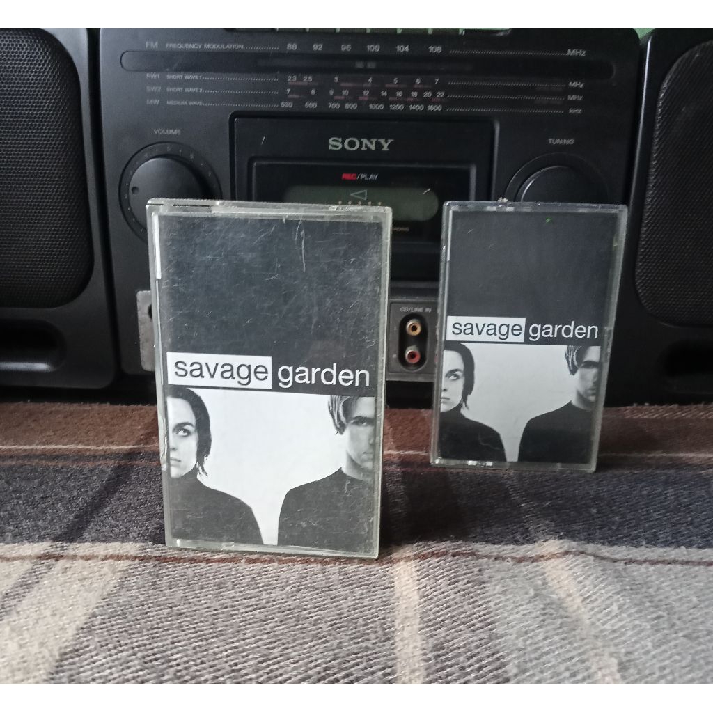 Kaset pita Savage Garden