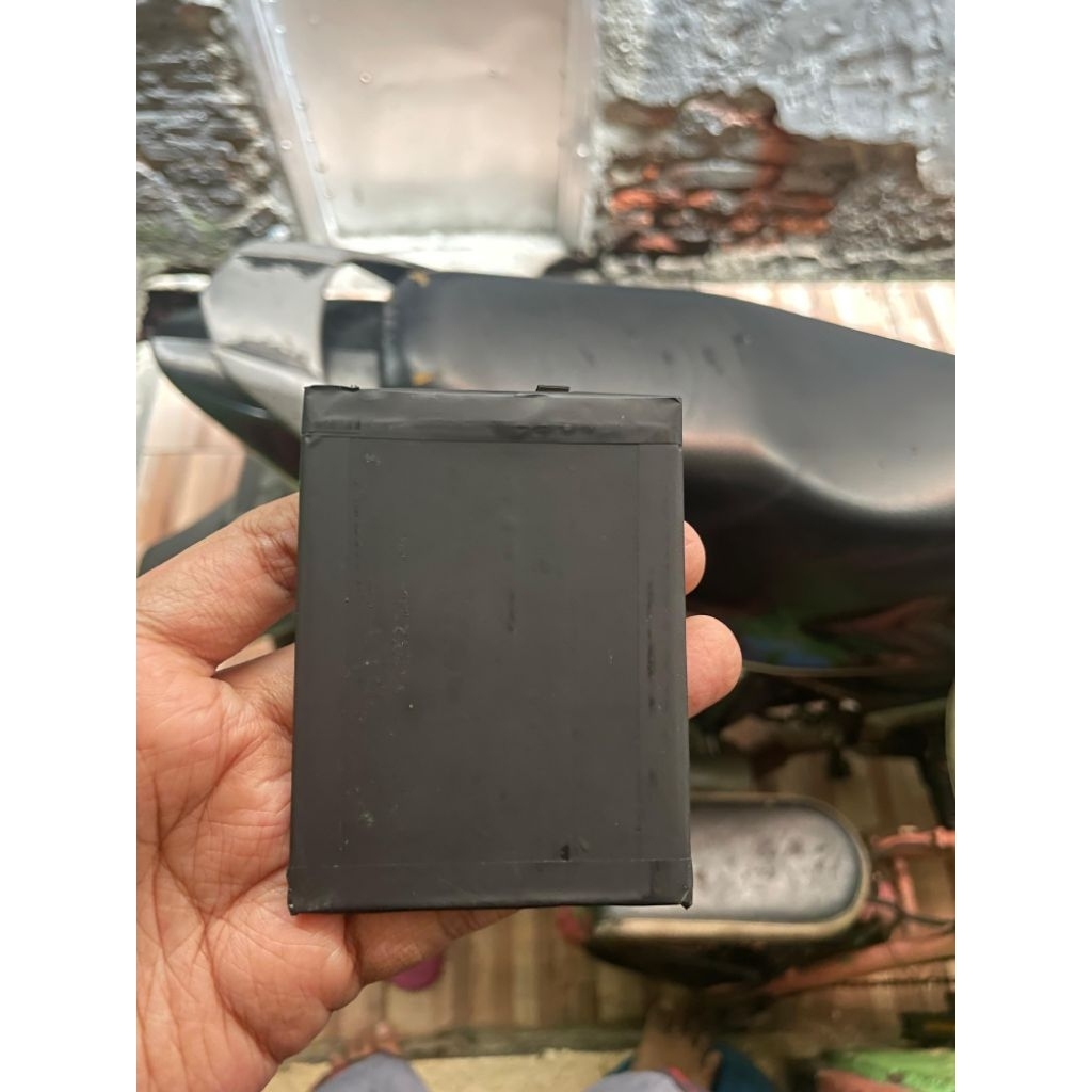 baterai pocophone f1 kw