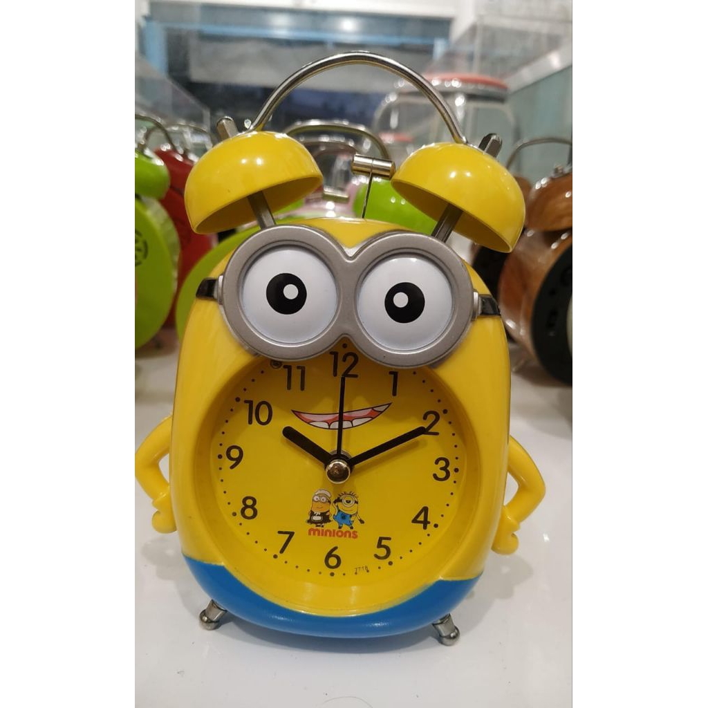 Jam Weker Motif Cartoon Minions