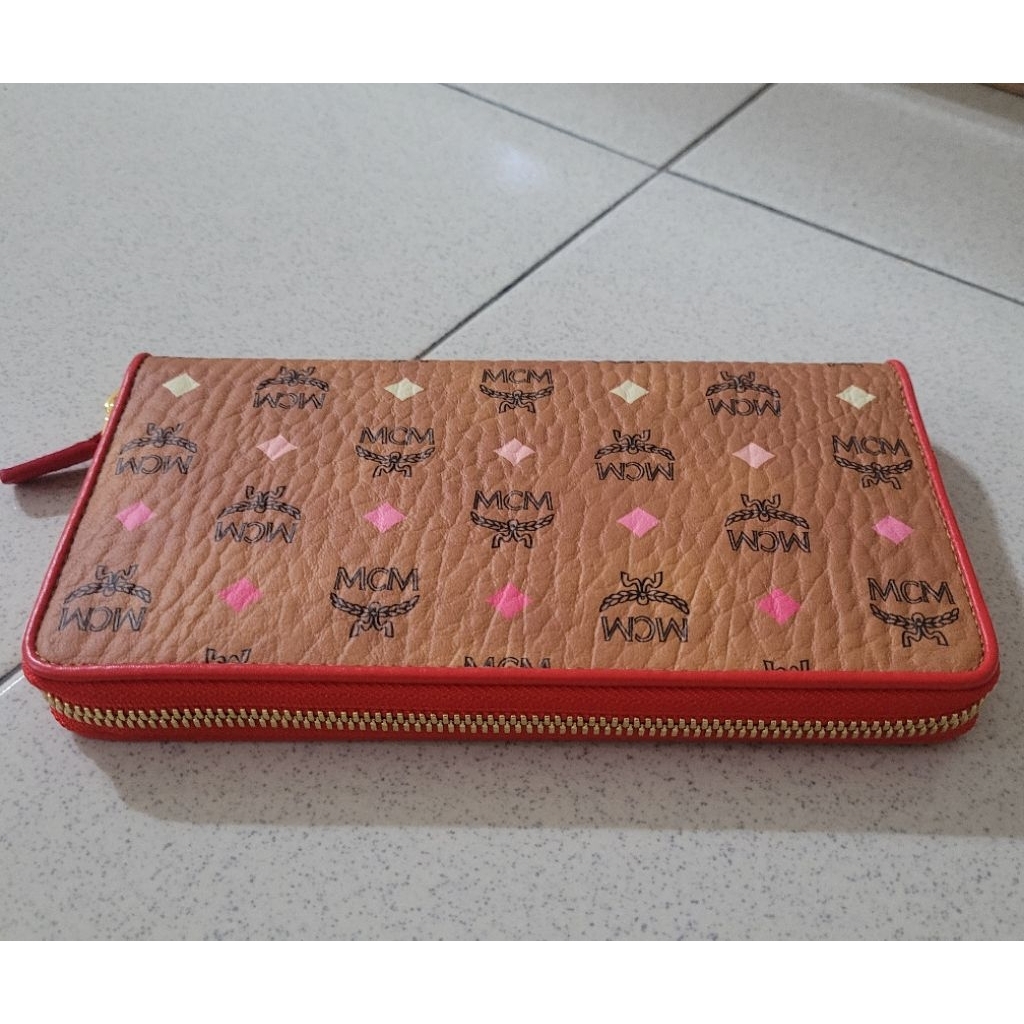 Dompet MCM