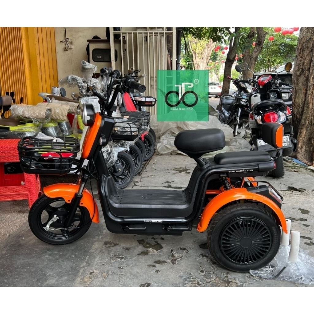 Sepeda listrik Uwinfly Romeo plus new (roda 3) (seken, kondisi bagus, batery new baru)