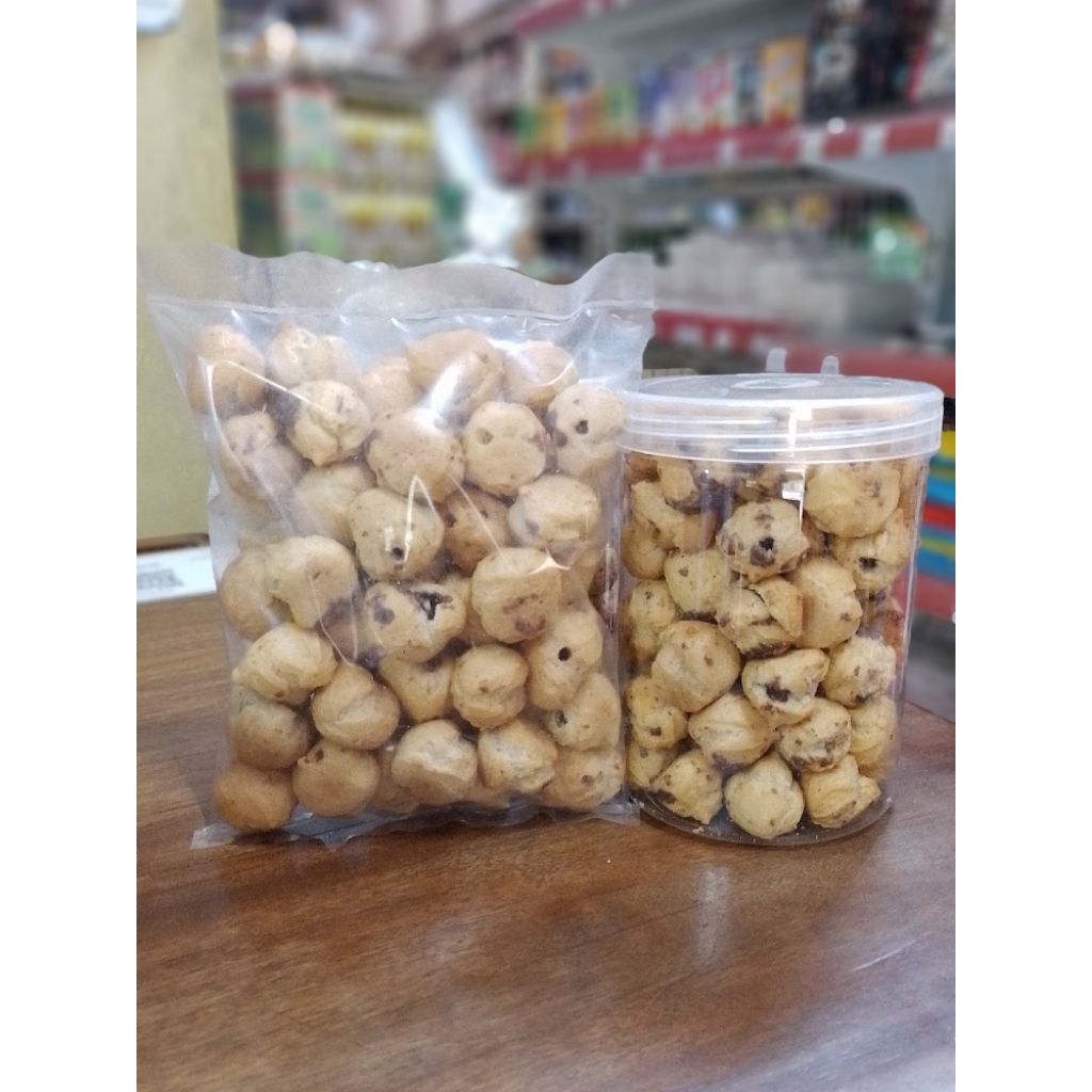

Kue Soes Kering Coklat Kemasan Ekonomis