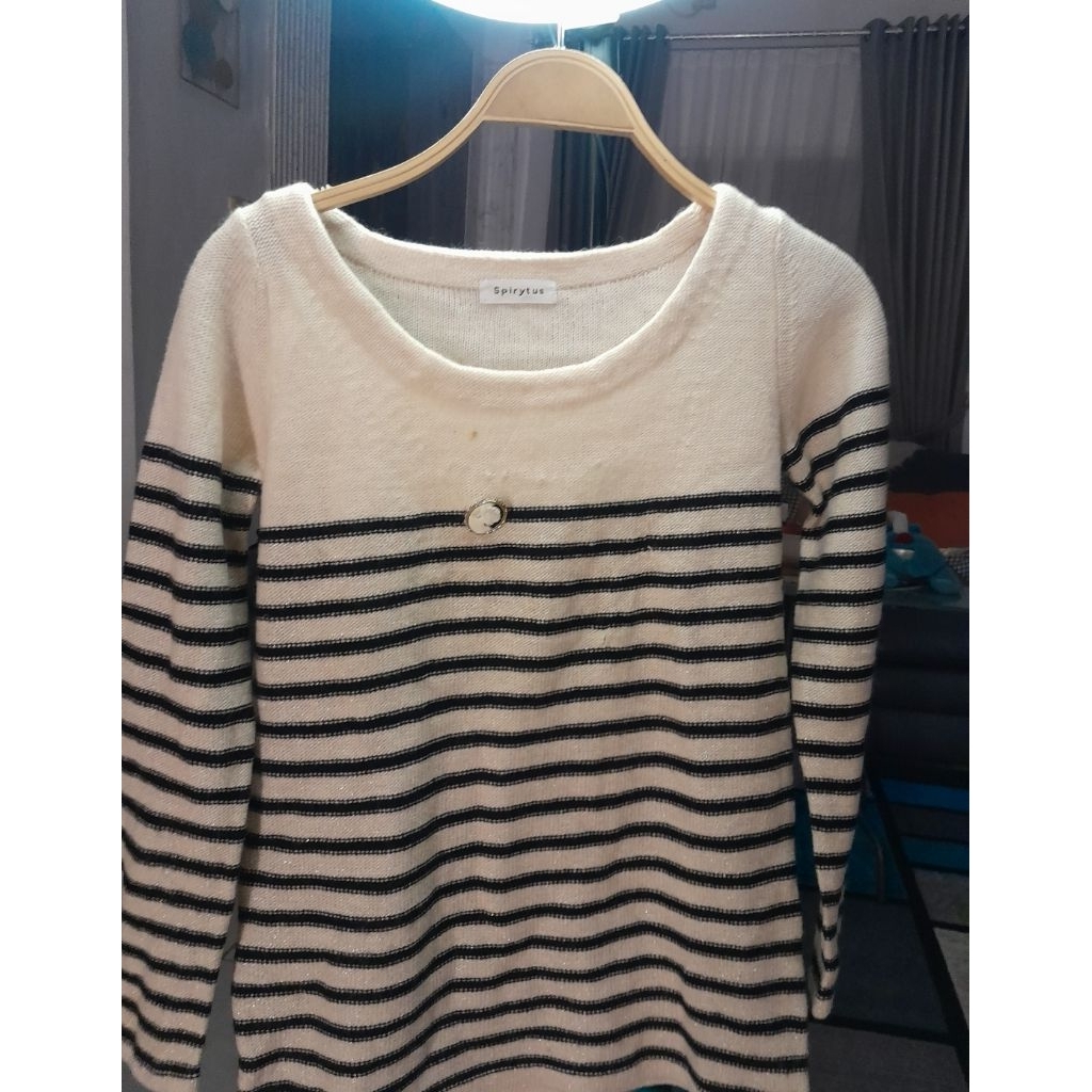 (PRELOVED) LONGSLEEVE OUTER SWEETER ATASAN STRIPES GARIS GARIS SPIRYTUS
