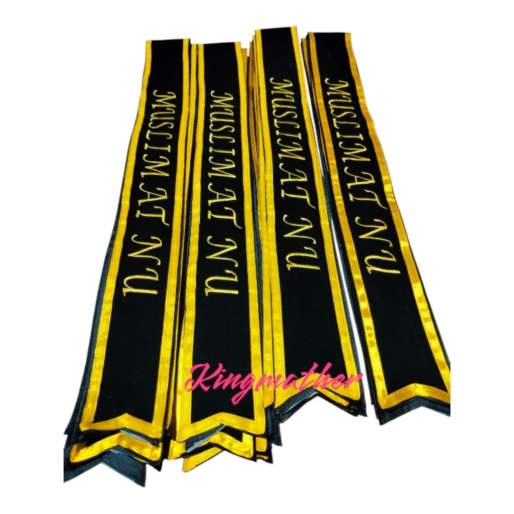 Selempang wisuda#Selempang bludru