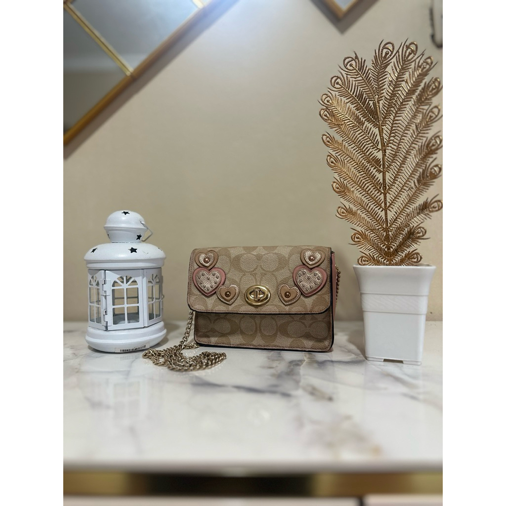 sling bag mini parker tea rose signature coach preloved