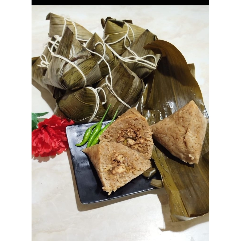 

bacang nasi ayam / bakcang nasi ayam