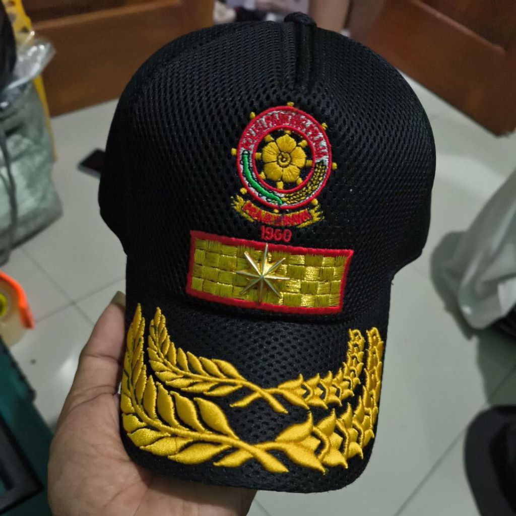TOPI POL PP HITAM 4c