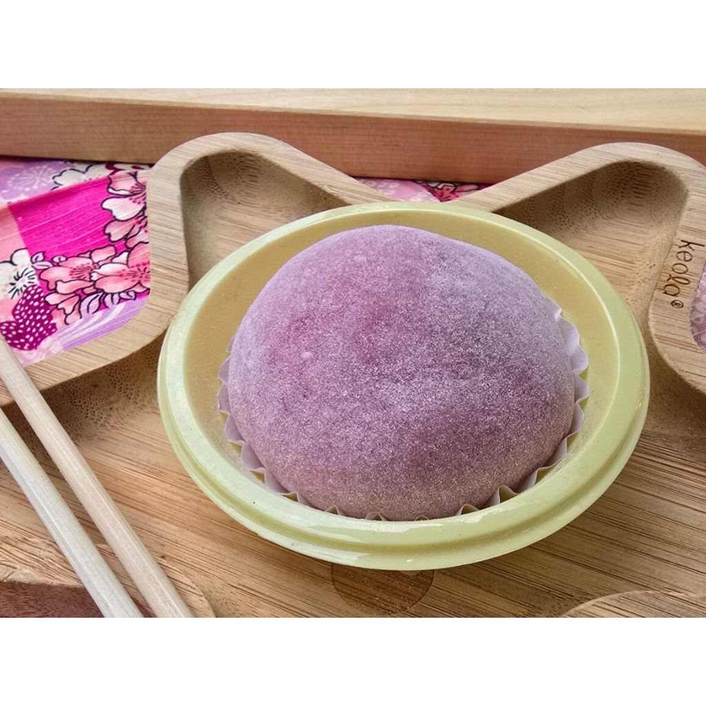 

mochi Bulbul strawberry Cream