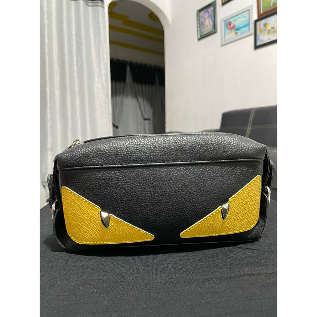 Clutch Pria Merk Fendi