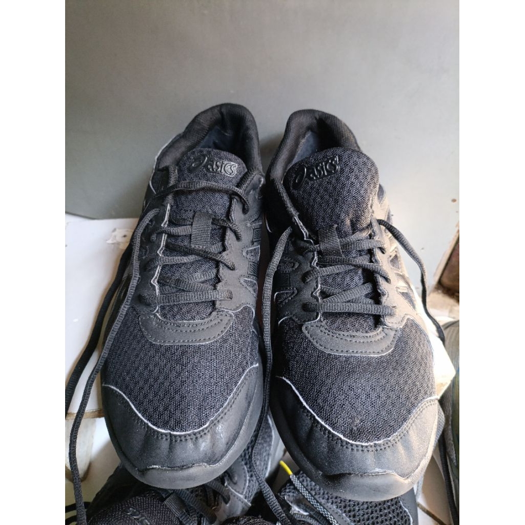 sepatu asics 44 fullblack