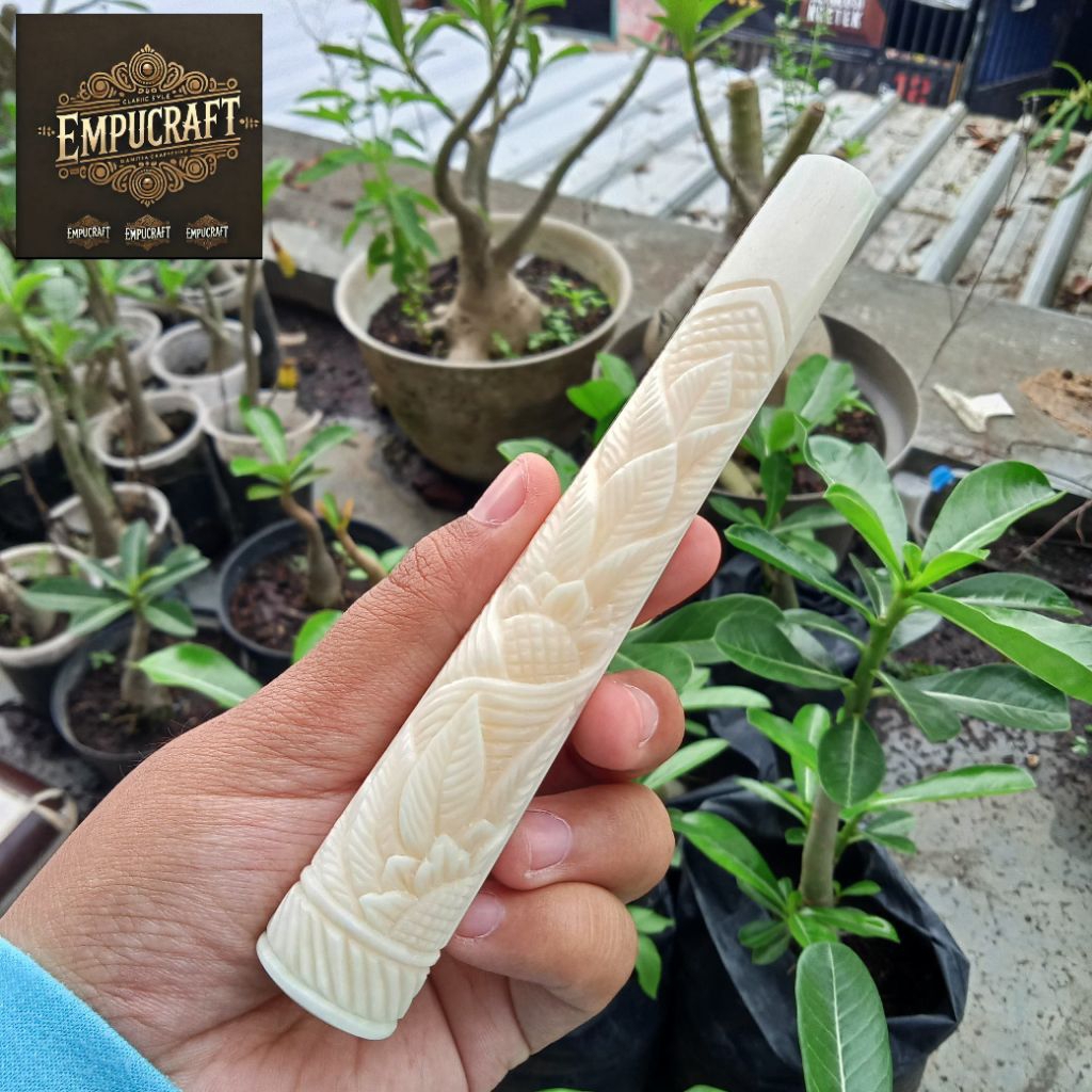 once pipa tulang sapi super bulat ukir Dji sam soe A665