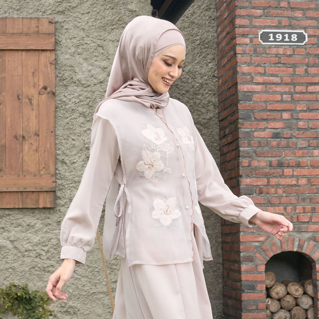 GIYOMI ID - Kirana Dress / Dress Wanita / Dress Bahan Royal Silk / Dress Wanita