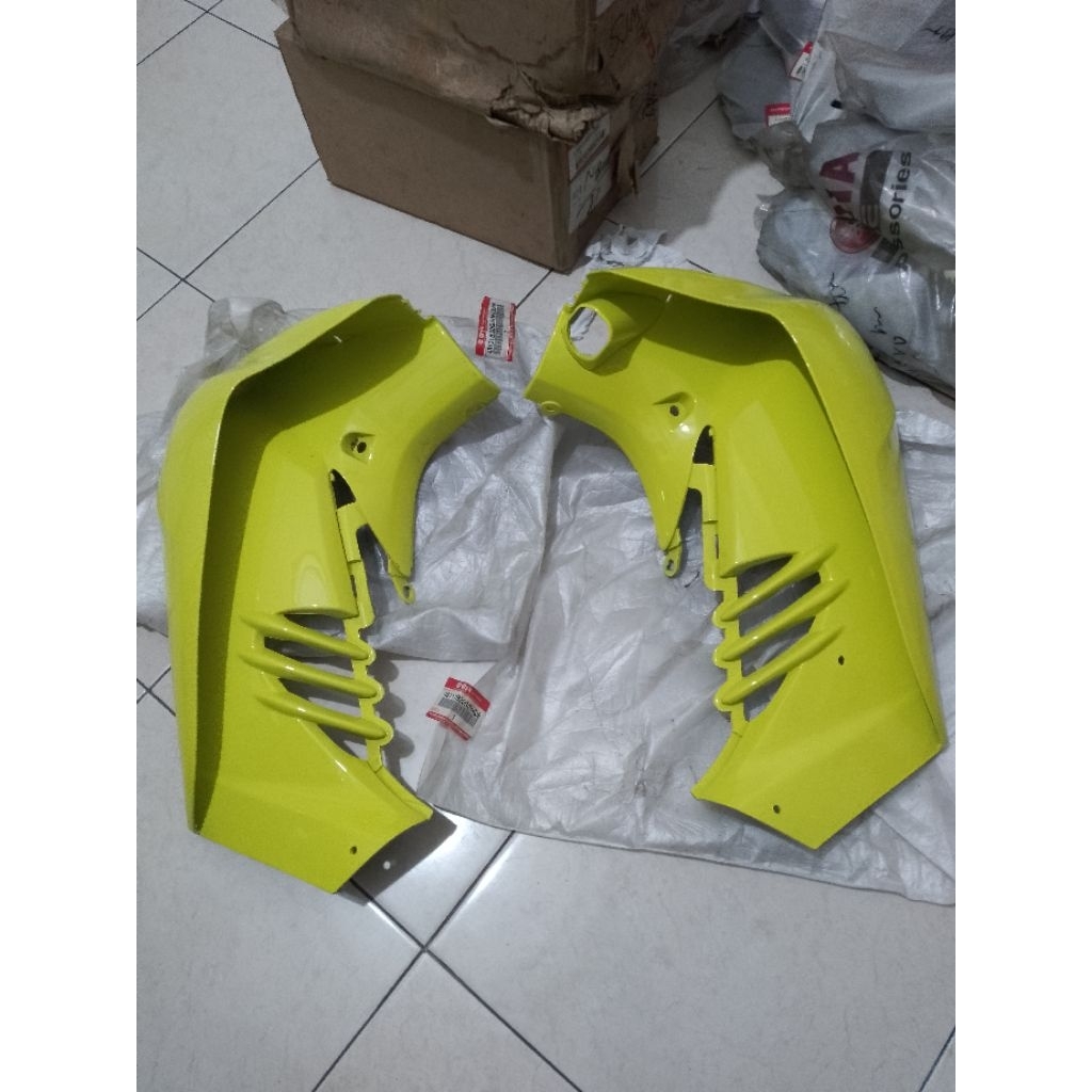 Legshield Sayap Shogun SP 125FD Shogun SP Old Yellow Kuning Original SGP New Old Stock