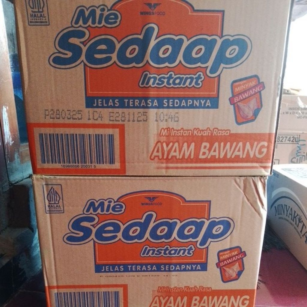 

Mie instan sedaap kuah rasa ayam bawang