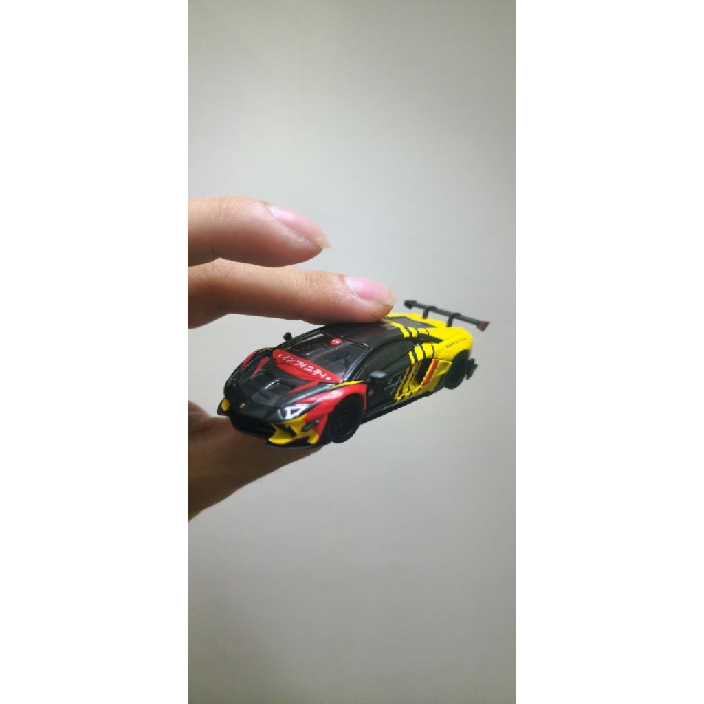 MINI GT LAMBORGHINI LBWK INFINITE MODEL KUNING