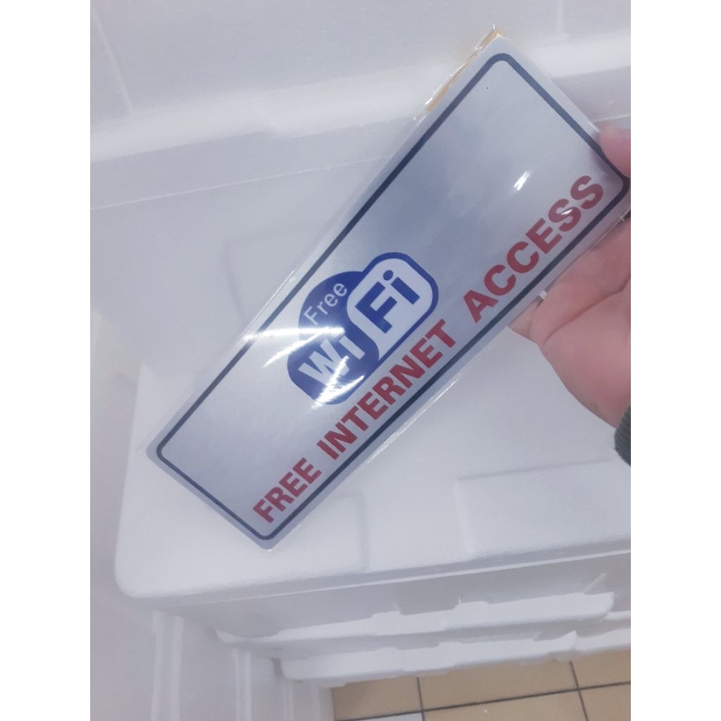 

Stiker Tulisan/Tulisan Free Internet acess/