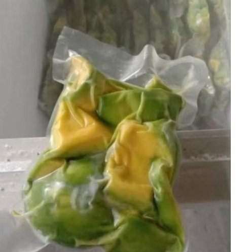 

Alpukat Frozen matang , anti busuk, segar dan berkualitas