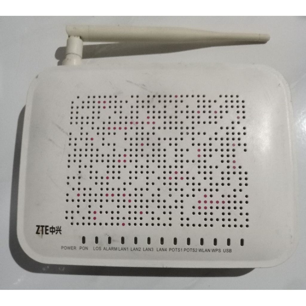 ZTE ZXA10 F660 GPON ONT Bekas Normal