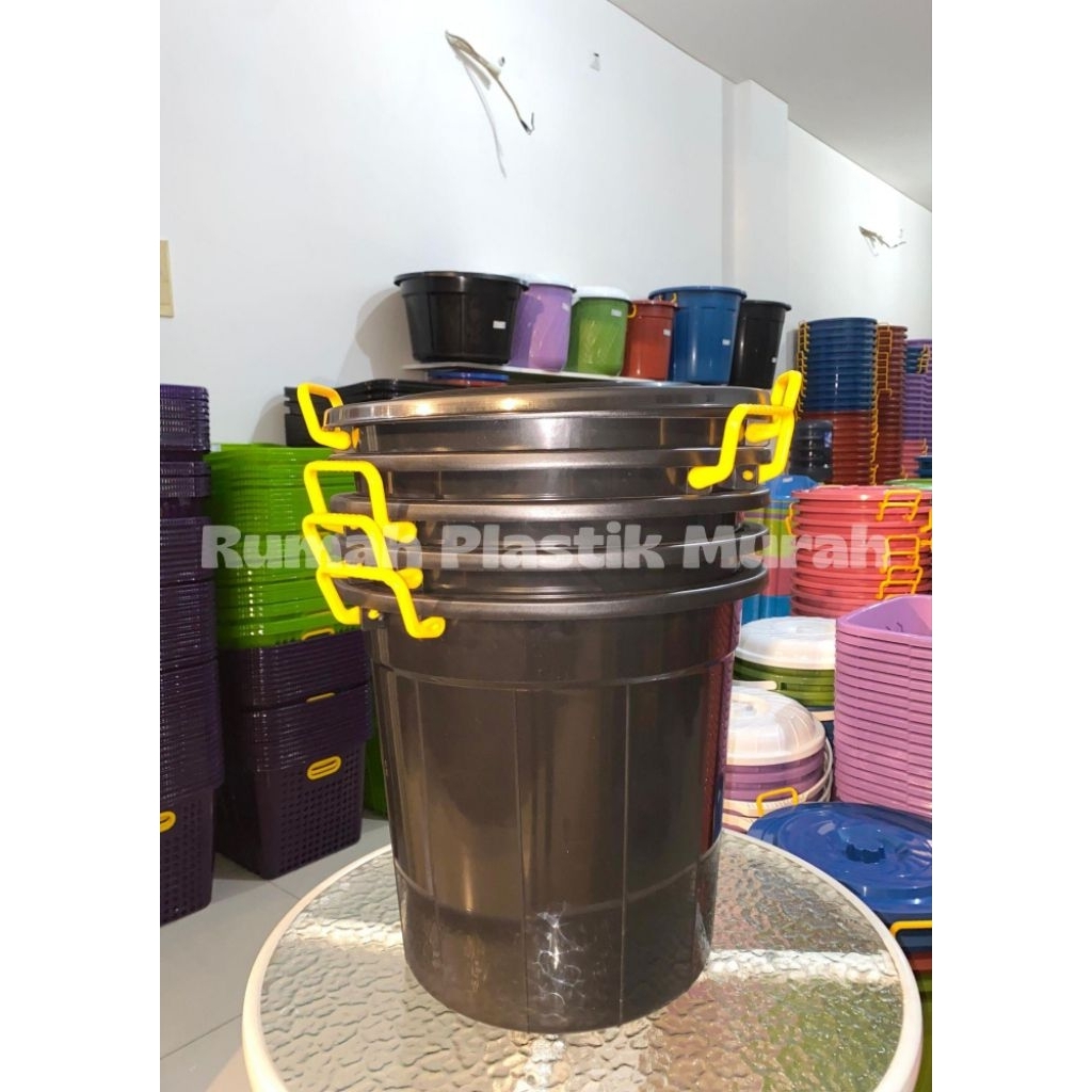 Gentong Air Plastik Ukuran 80 / 60 / 30 Liter