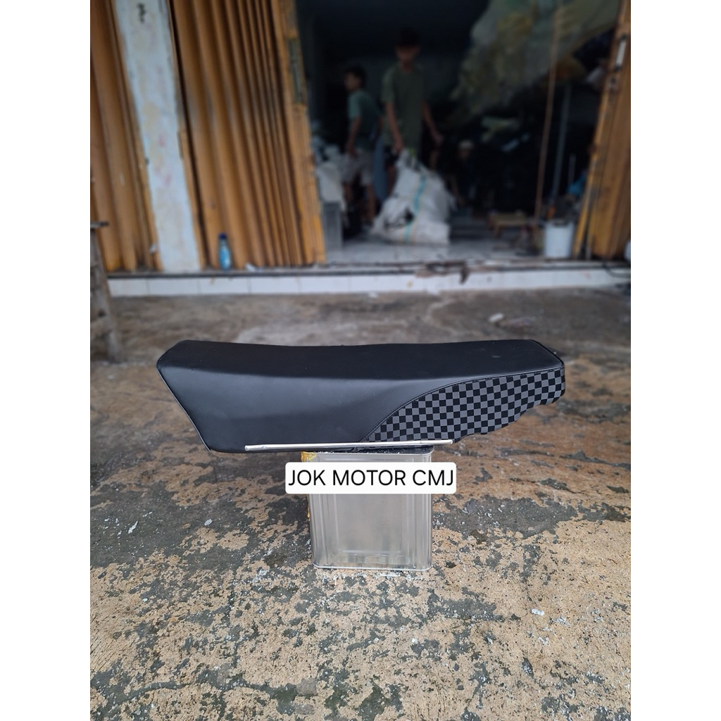 Kulit kain jok motor gl pro mbtech x catur / sarung jok gl fariasi lis