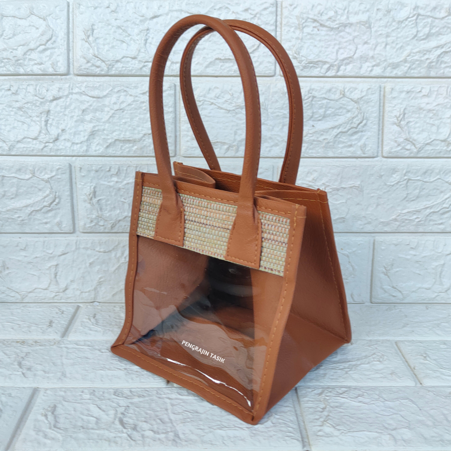 

Tas Parcel Mendong Isi 2 Toples (Carbella) Keranjang Hampers Mika Hari Raya