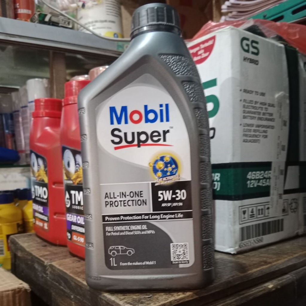 Mobil Super 5W-30 Oli Mesin Bensin dan Diesel Full Synthetic