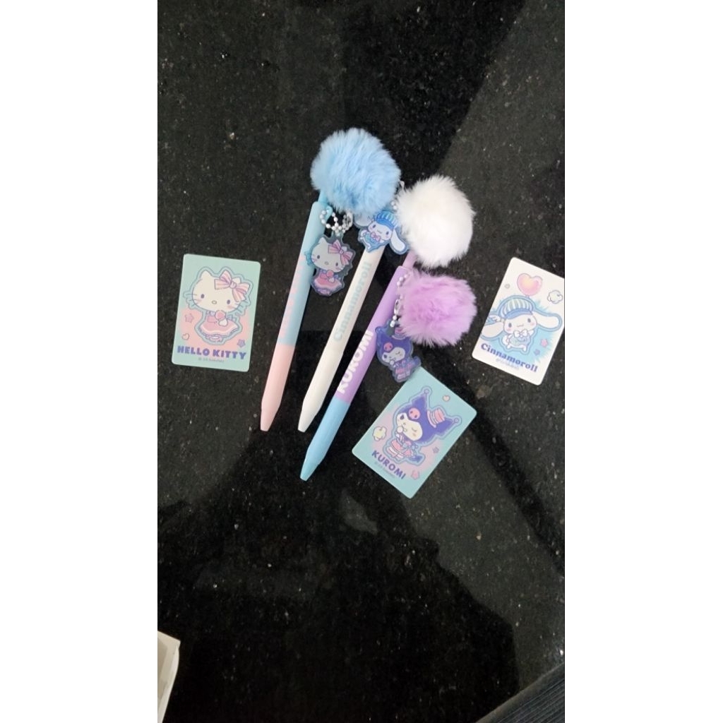 

GuangBo KT82119 Sanrio Characters Ballpoint Cetek Blind Box Tinta Hitam 0.5 mm Pulpen Lucu