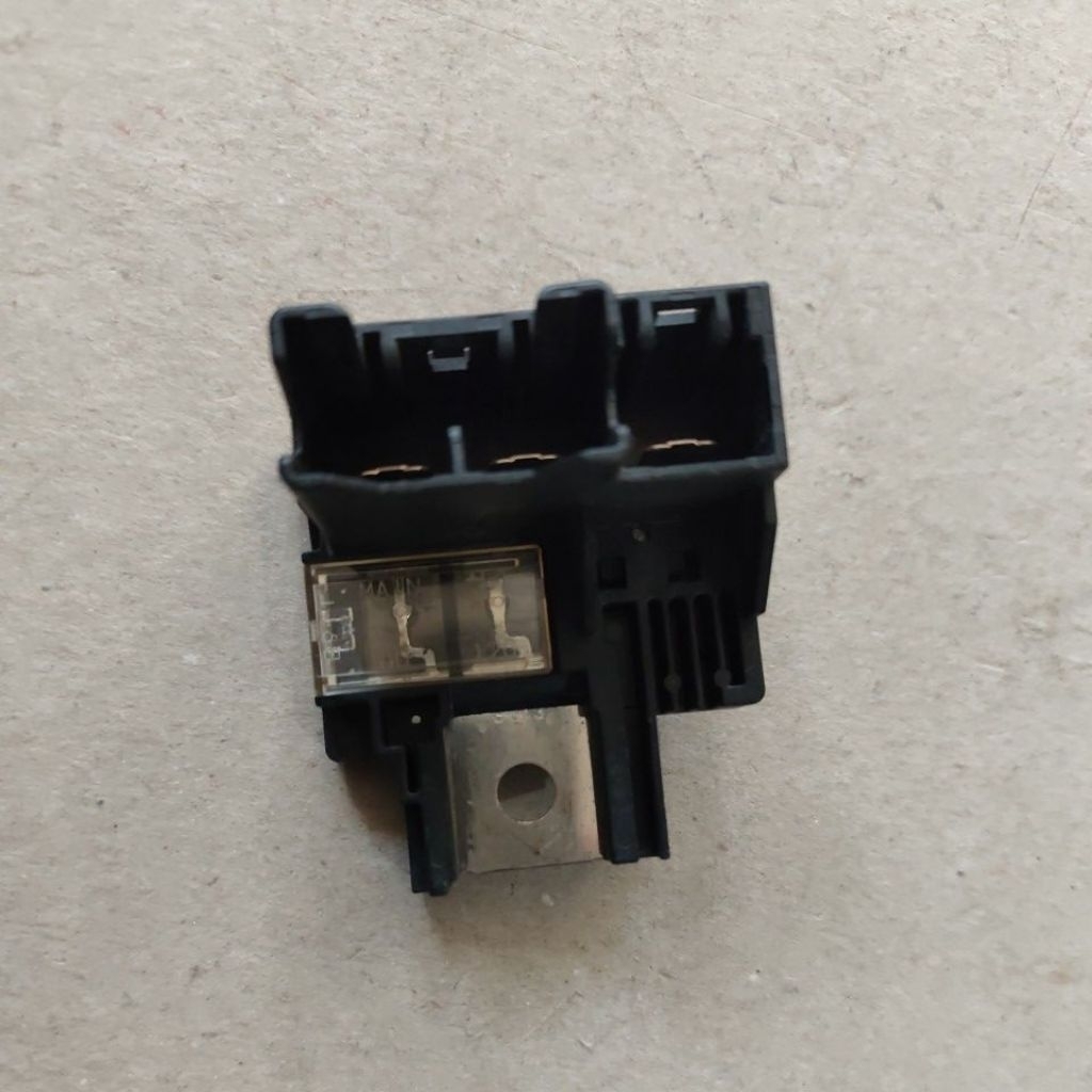 Sikring Sekring Fuse Kepala Aki Mobil Yaris Vios Original