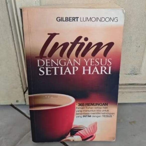 INTIM DENGAN YESUS SETIAP HARI