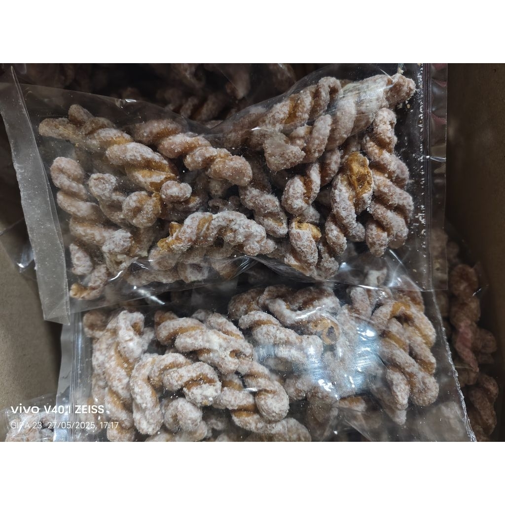 

Kue untir untir / Kue putar putar / kuen tambang khas medan