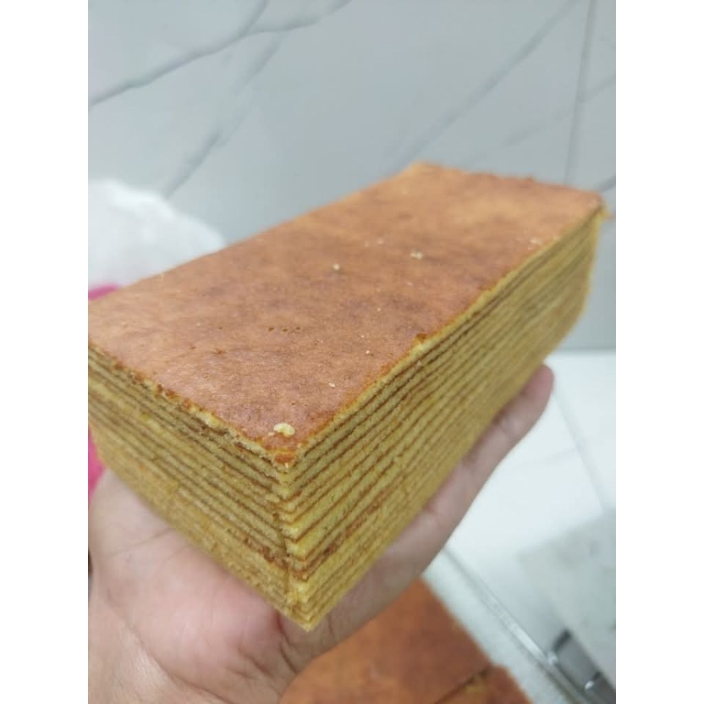 

Lapis legit kecil UK 7×14 homemade fresh moist lembut