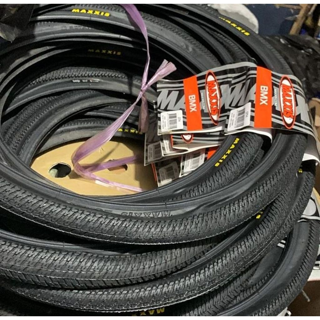 Ban Luar Sepeda Maxxis DTH 20 X 1.50 Wired