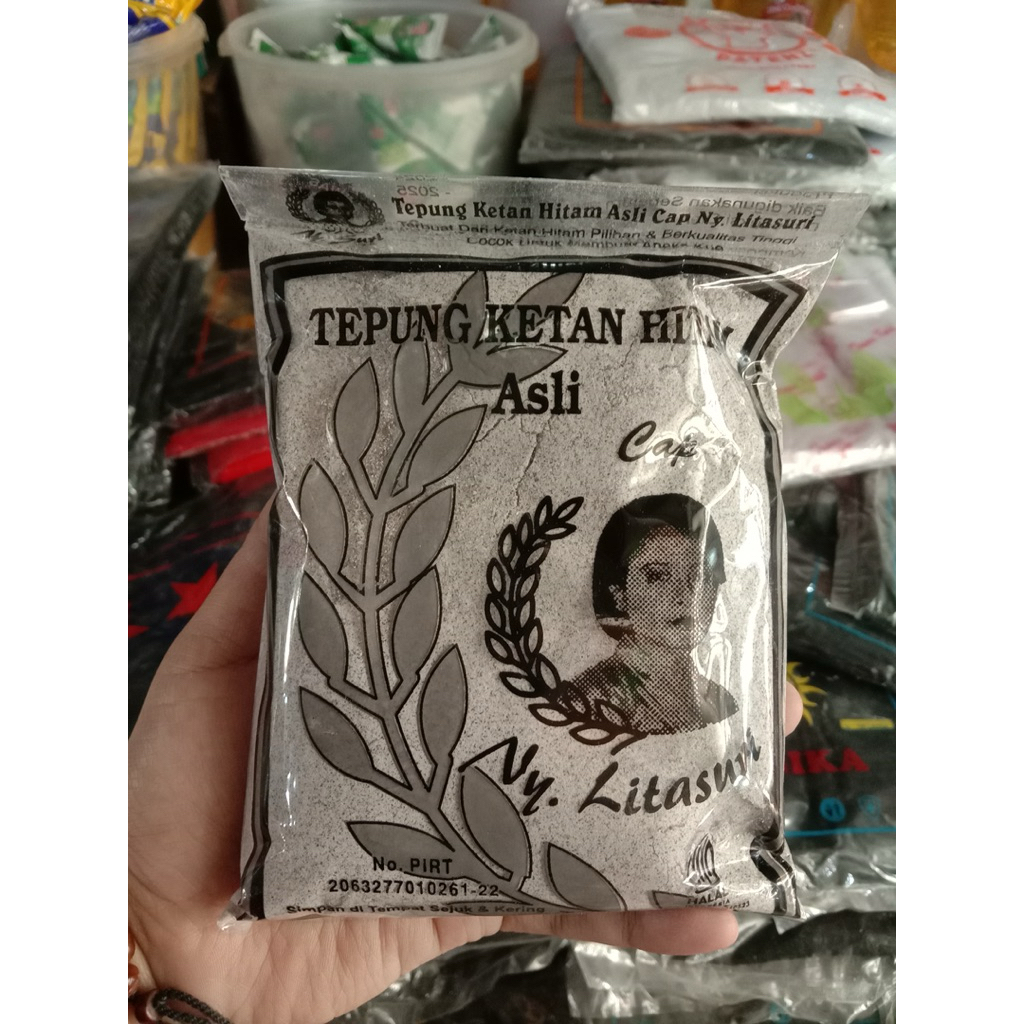

Tepung Ketan Hitam Cap Ny. Suri/Ny. Litasuri 250 gr