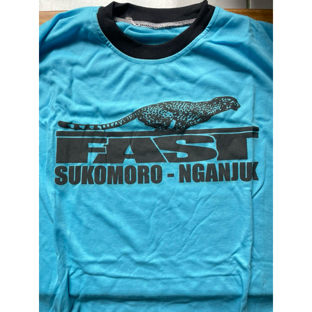 KAOS PERTANIAN BANGUNAN LOKAL - COCOK UNTUK BERKEBUN