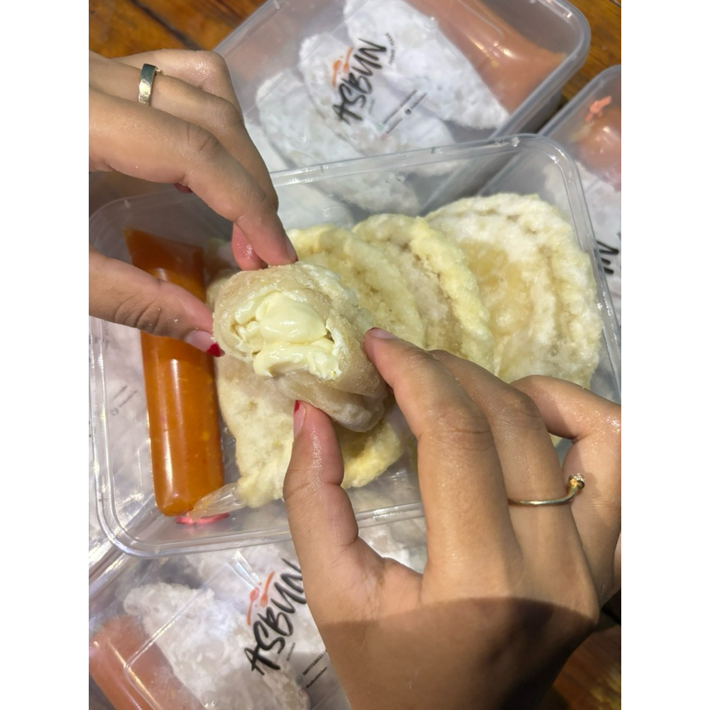 

CIRENG ISI KEJU LUMER