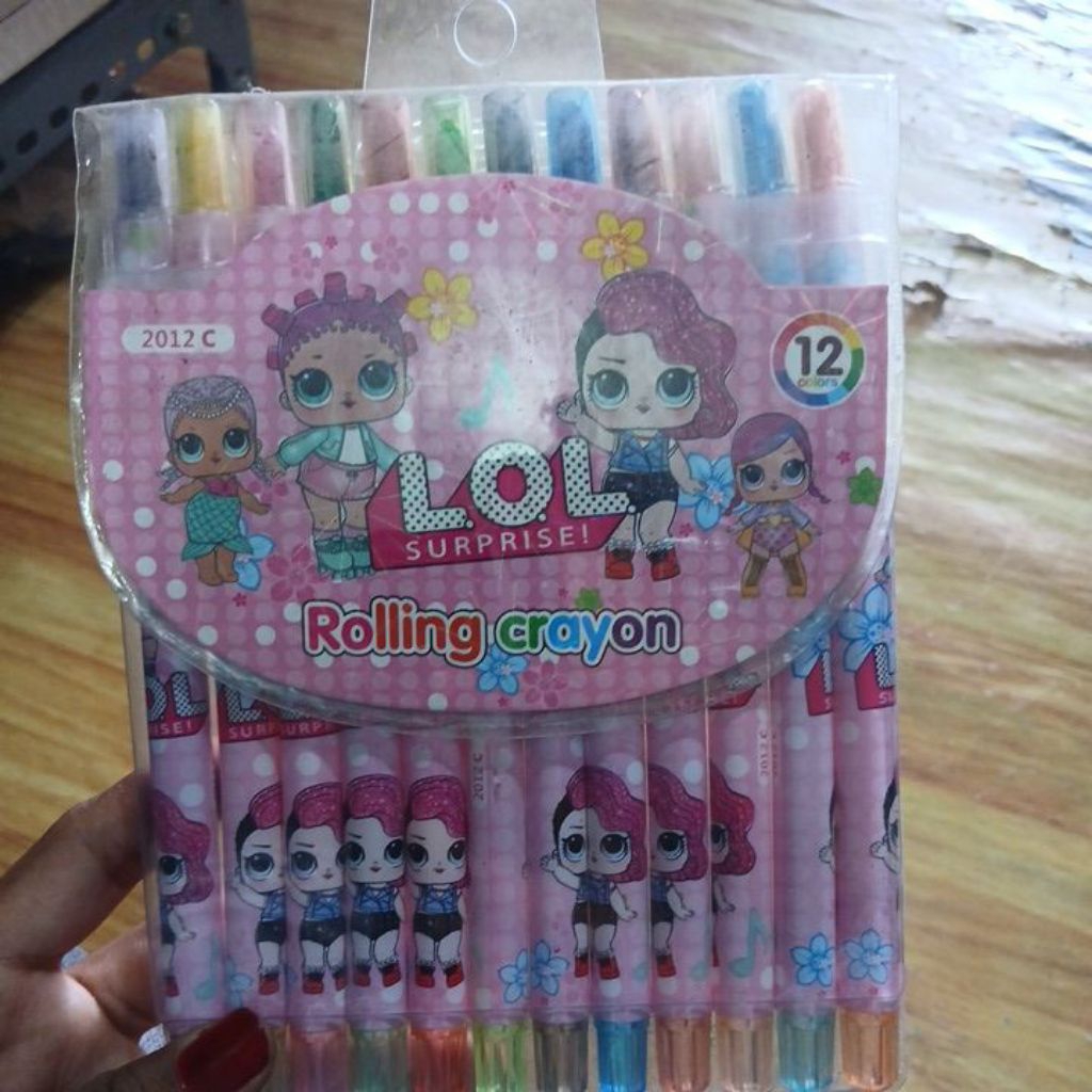 

Crayon Rolling gambar L.O.L