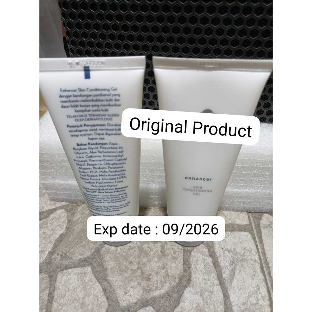 

MOISTURIZER SKIN GEL CONDITIONING PELEMBAB KULIT WAJAH SHOOTING JEL KANDUNGAN PANTHENOL