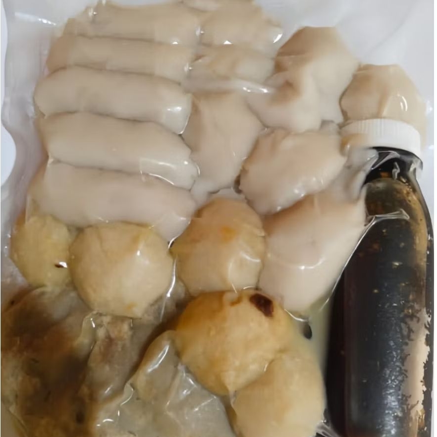 

Pempek Ikan Tenggiri Asli Palembang 30 Pcs + Cuko