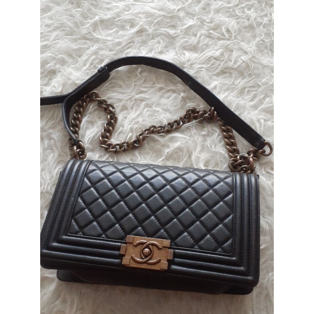 Tas Wanita Second Preloved Branded Chanel Boy Sling Bag Kulit Asli