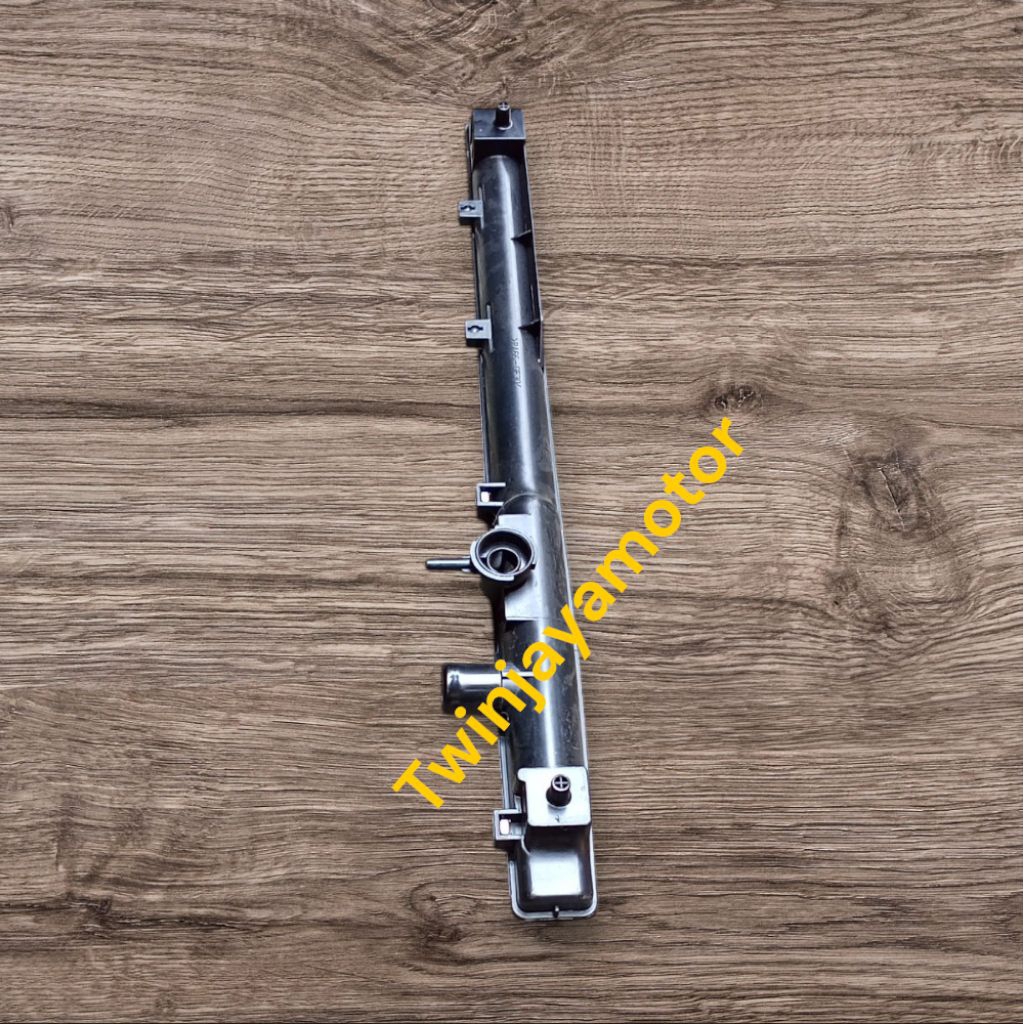upper tank radiator crv gen 1 lebar/cover radiator crv gen1