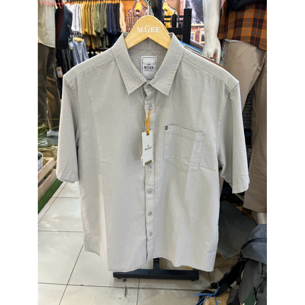 MGee kemeja pria lengan pendek Alto C128 Light Grey