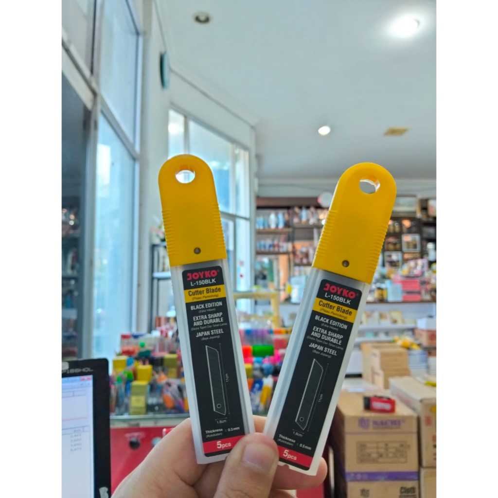 

ISI CUTTER BESAR / REFILL CUTTER BESAR L 150 / ISI CUTTER BEAR PISAU HITAM