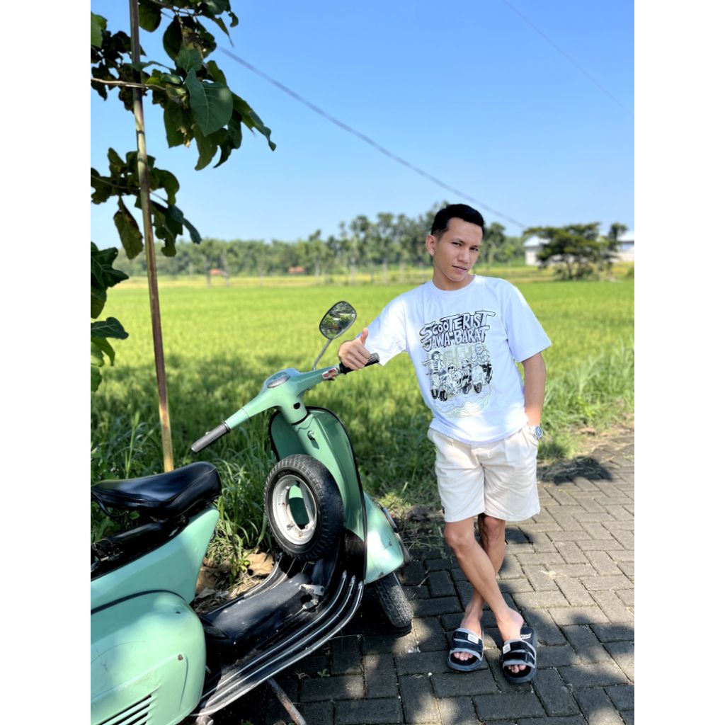 t-shirt pria polos kaos hitam vespa scooteris vespa hitam kaos cotton combat 24s