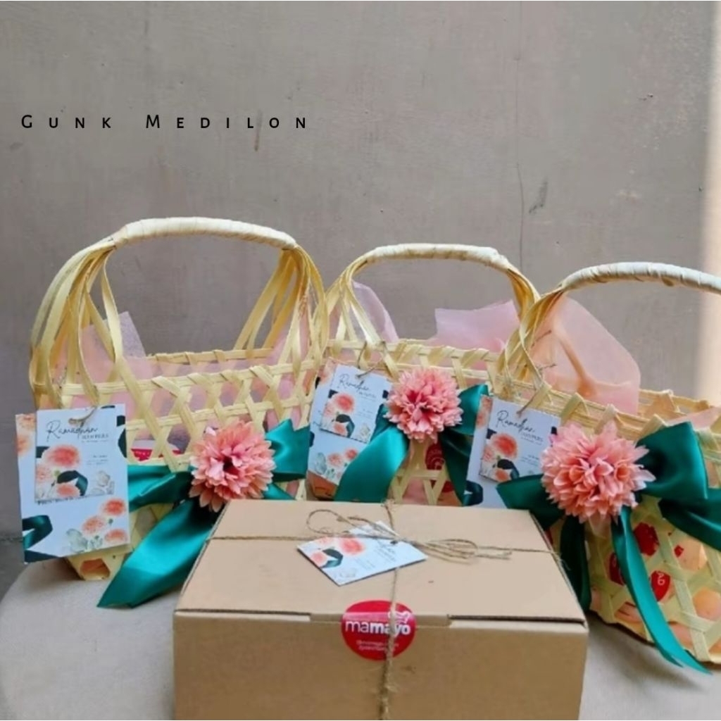 KERANJANG ANYAMAN BAMBU HAMPERS