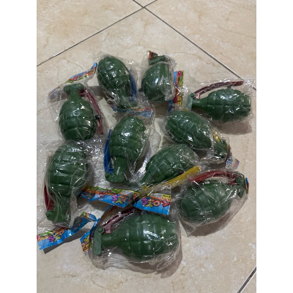 Mainan anak setrum geranat prank