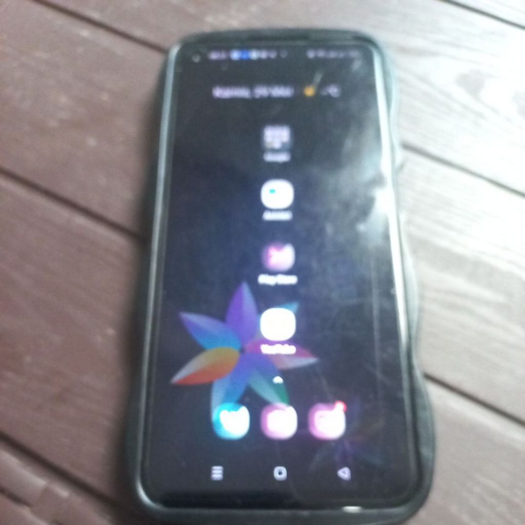 REALME 8i (second) bundling ip 6s