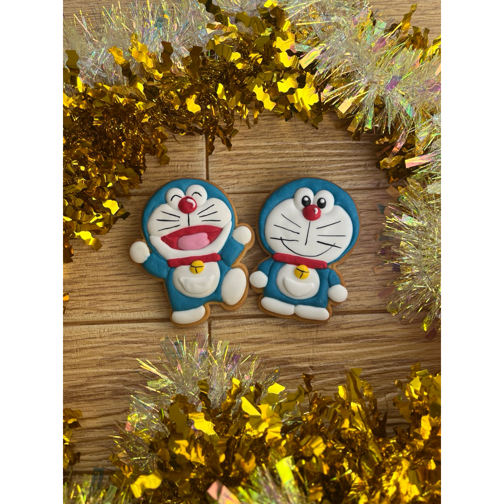 

Doraemon cookies full body 10cm