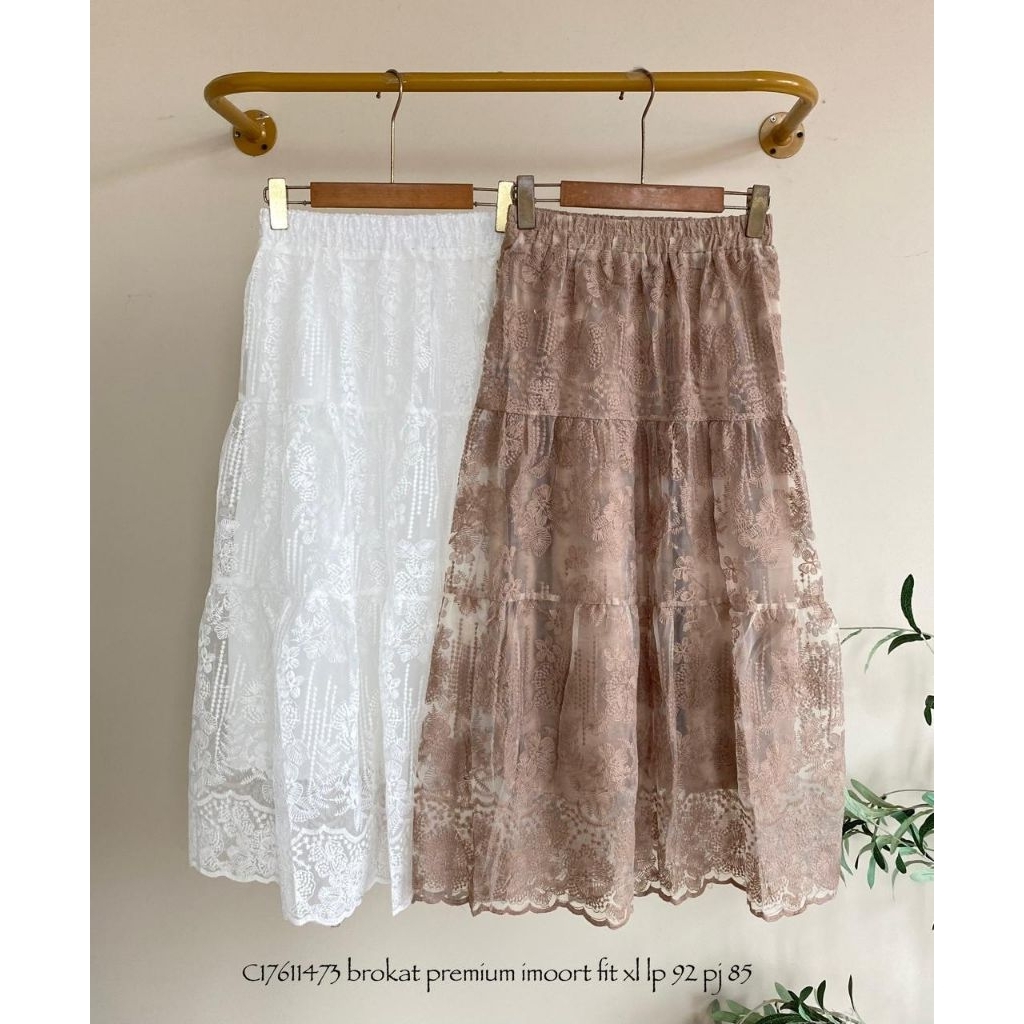 - Lucky Lacky Boutique - Rok Wanita Brukat Kekinian Korean Style Rok Panjang Brokat Premium Terbaru 