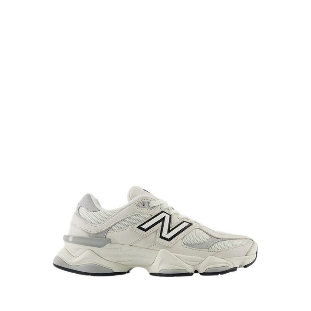 Sepatu Sneakers Unisex New Balance 9060 White NEWU9060ZGF